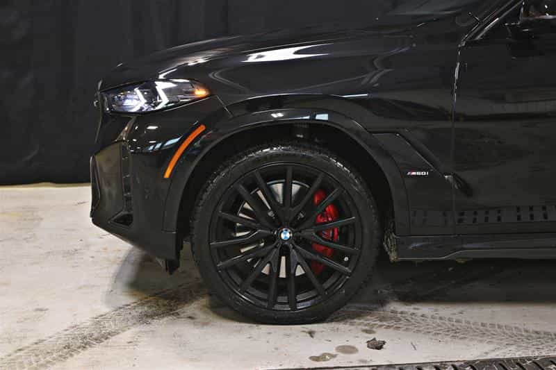 2025 BMW X6 M60i xDrive Premium Enhanced Package - Image 6