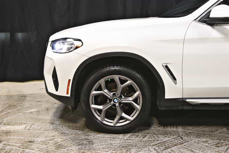 2023 BMW X3 xDrive30i Premium Package Essential - Image 6