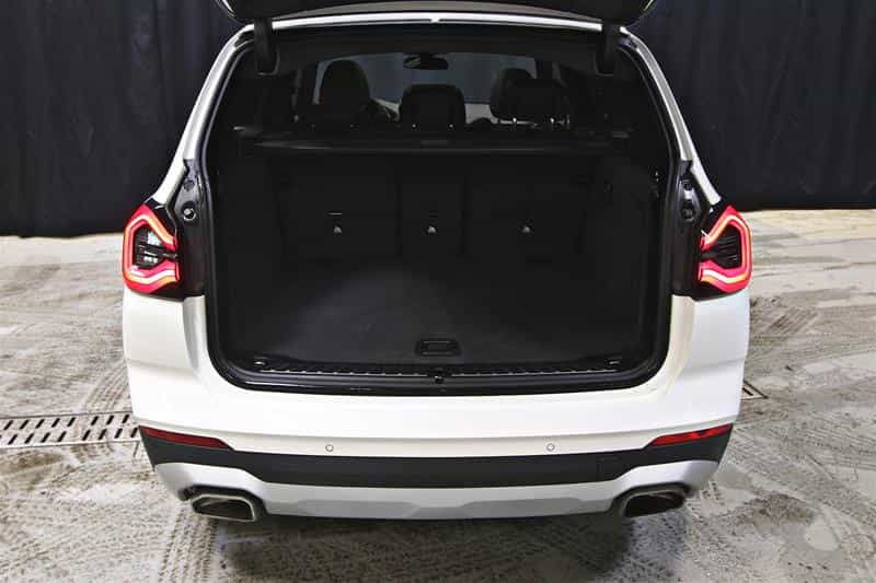 2023 BMW X3 xDrive30i Premium Package Essential - Image 9