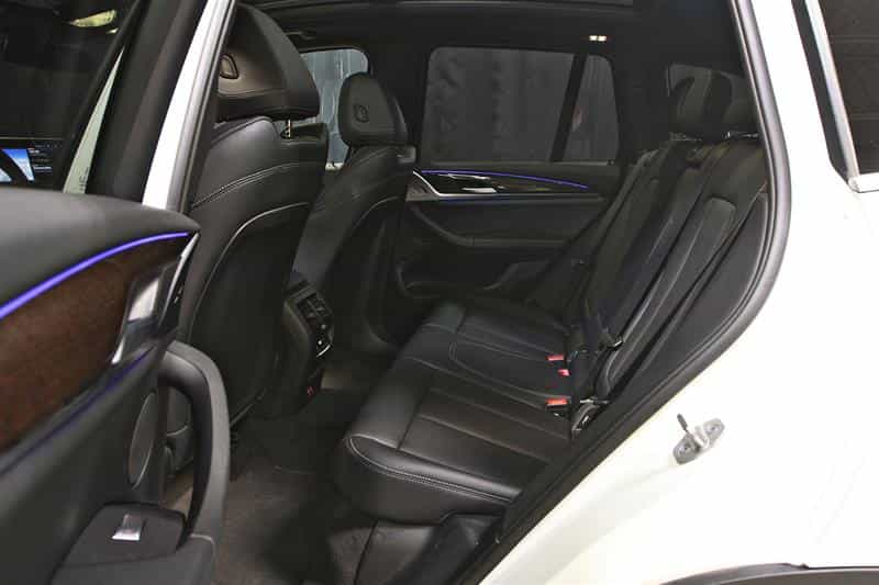 2023 BMW X3 xDrive30i Premium Package Essential - Image 18