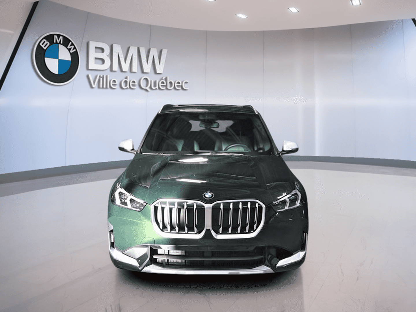 2024 BMW X1 M35i xDrive Groupe De Luxe Essentiel - Image 3