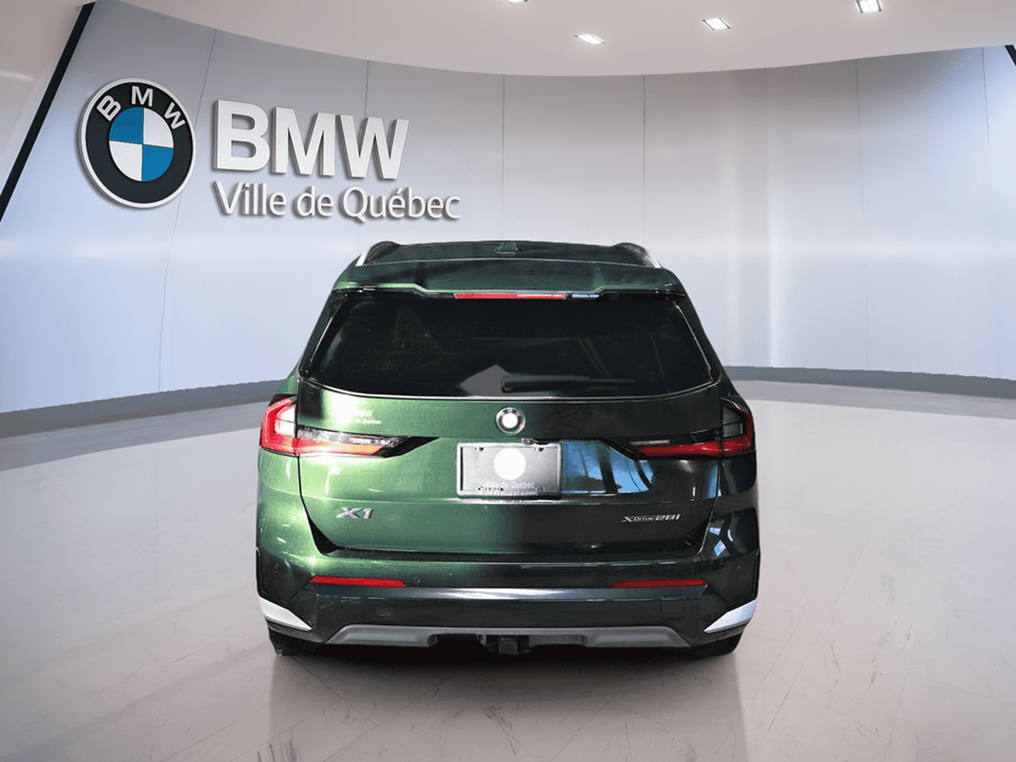 2024 BMW X1 M35i xDrive Groupe De Luxe Essentiel - Image 6