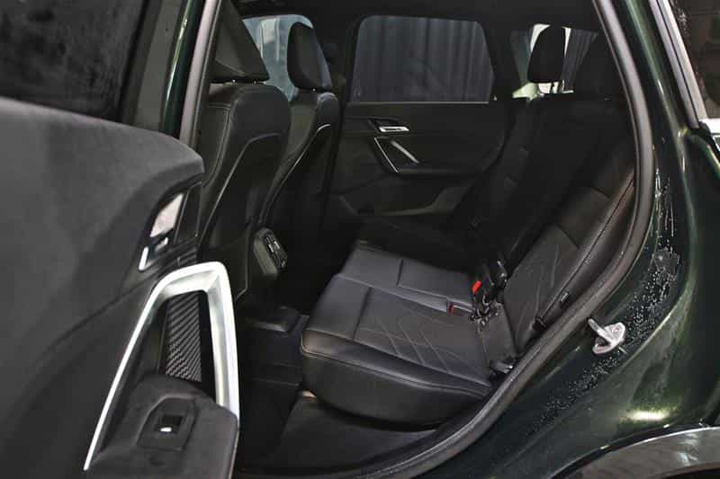 2024 BMW X1 M35i xDrive Groupe De Luxe Essentiel - Image 16