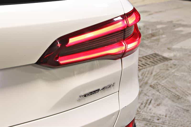 2021 BMW X5 xDrive40i véhicule d'activités sportives - Image 8