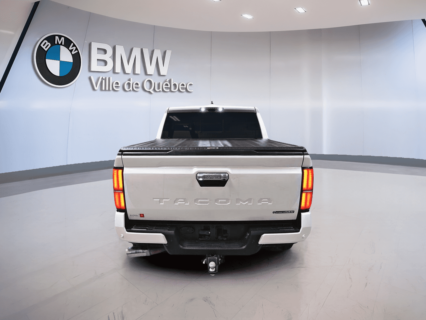2025 Toyota Tacoma hybride Double Cab 4x4 BA emp. court - Image 8