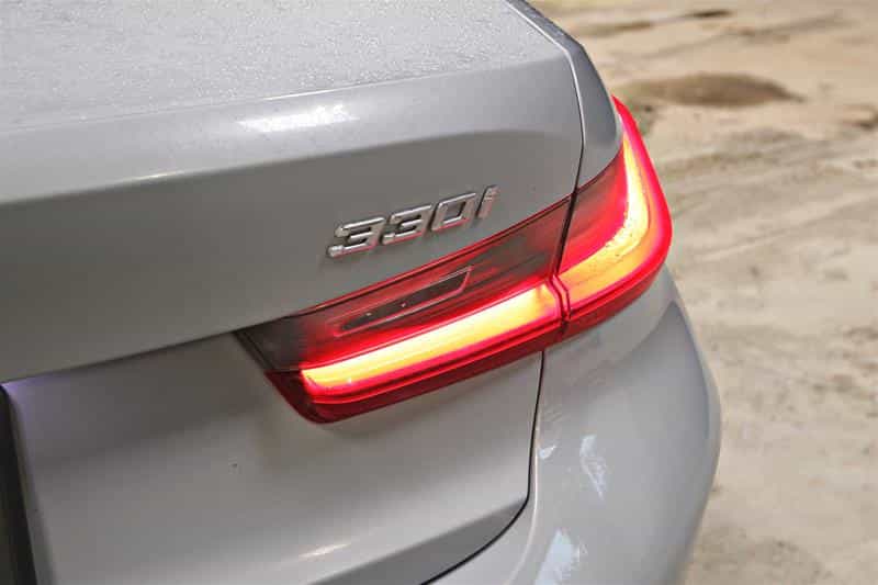 2023 BMW 3 Series 330i xDrive M Sport Package - Image 8
