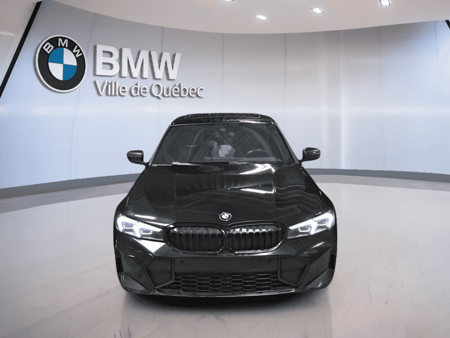 2023 BMW 3 Series 330i xDrive M Sport Package - Image 3