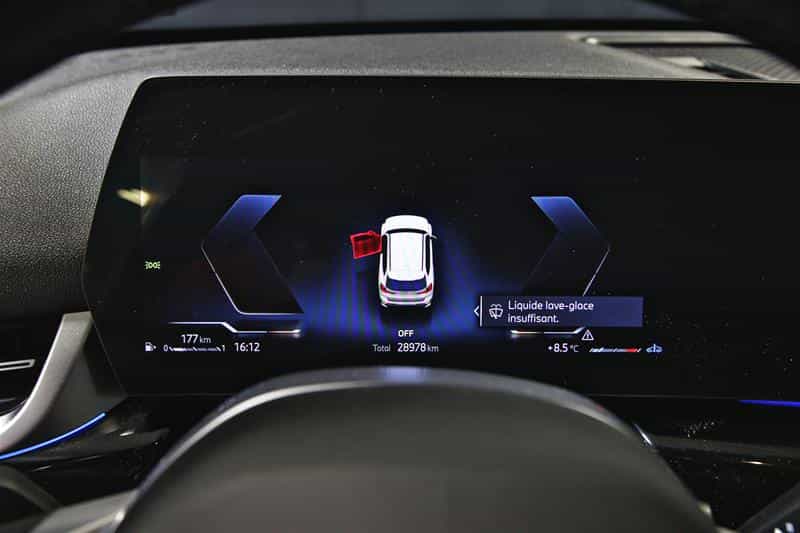 2023 BMW X1 xDrive28i Premium Essential Package - Image 15