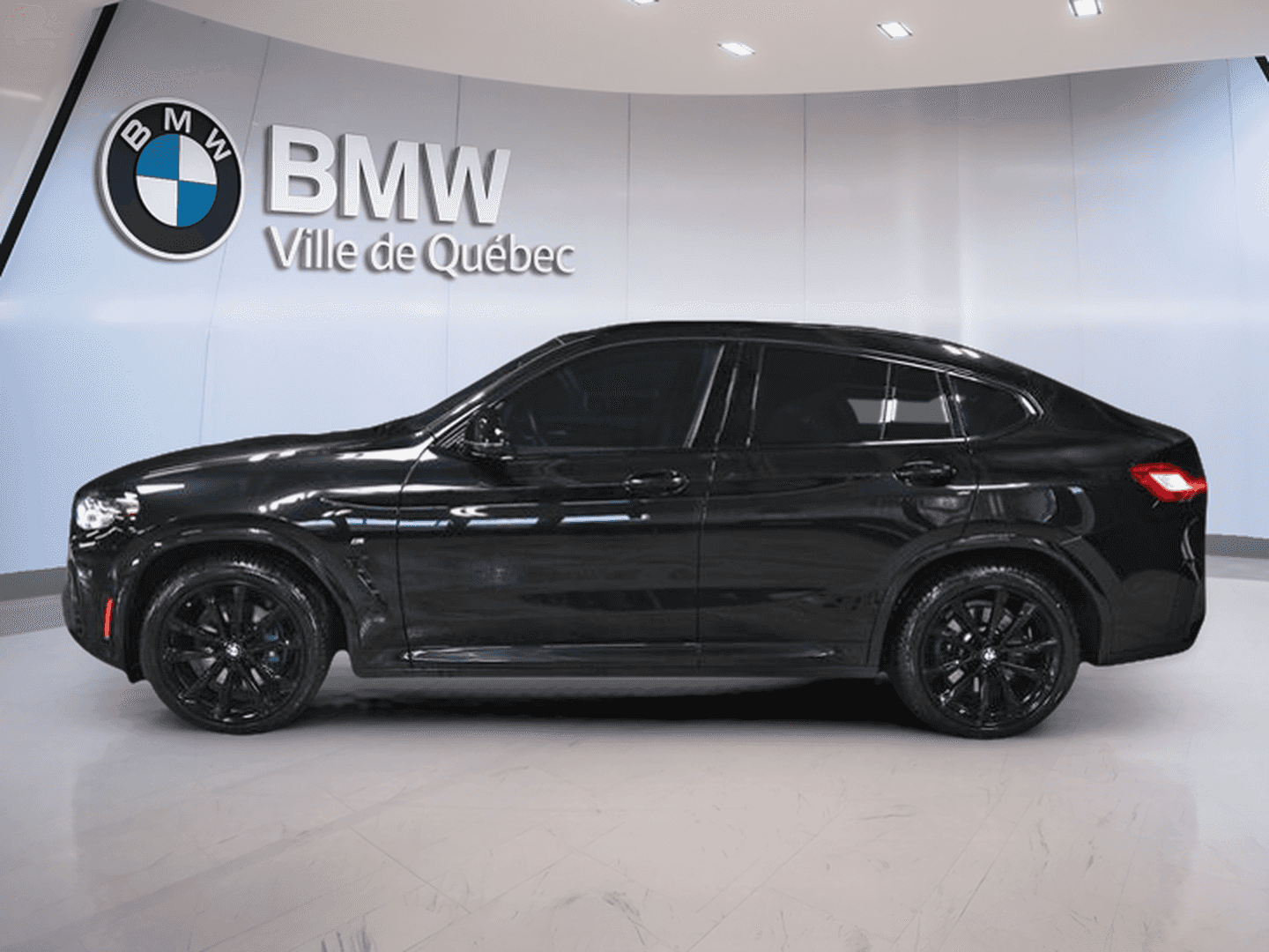 2024 BMW X4 M40i xDrive Premium Essential Package - Image 5