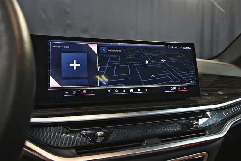 2025 BMW X5 xDrive40i Groupe M Sport - Image 13