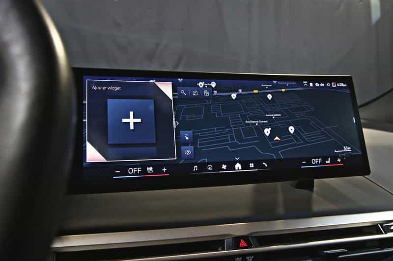 Image 13 BMW IX xDrive50 véhicule d'activités sportives 2024