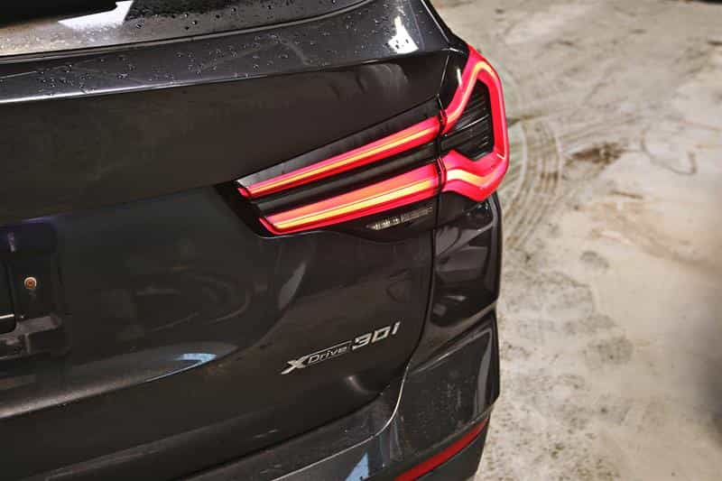 2023 BMW X3 xDrive30i Premium Package Essential - Image 8