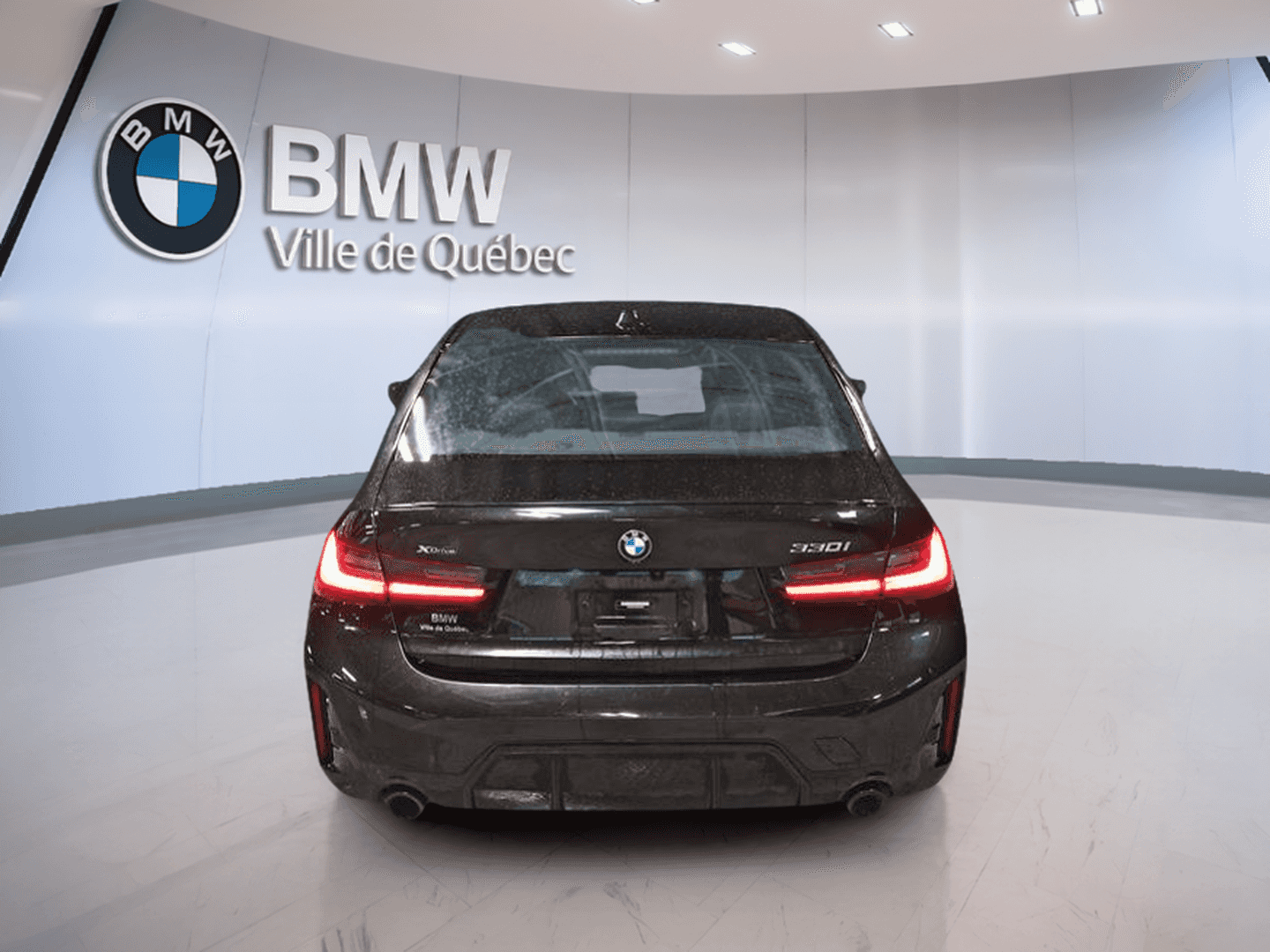 2023 BMW 3 Series 330i xDrive M Sport Pro Package - Image 7