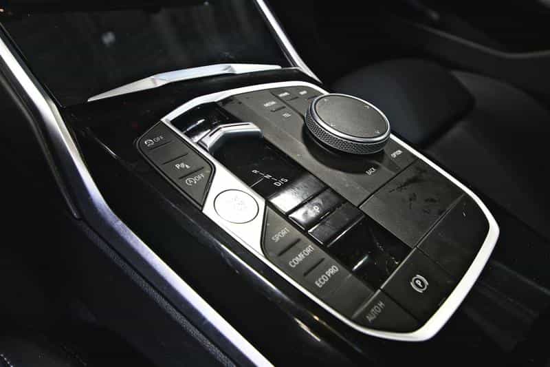 2023 BMW 3 Series 330i xDrive M Sport Pro Package - Image 12