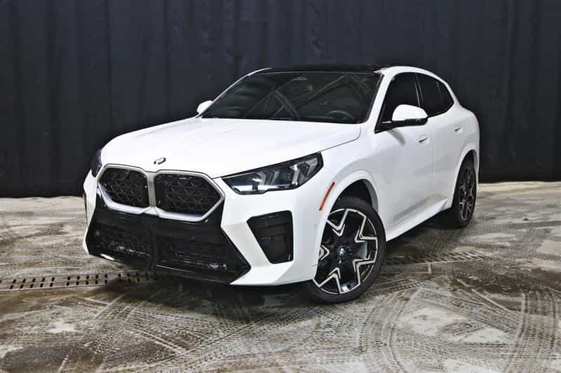 Image 1 BMW X2 xDrive28i 2024