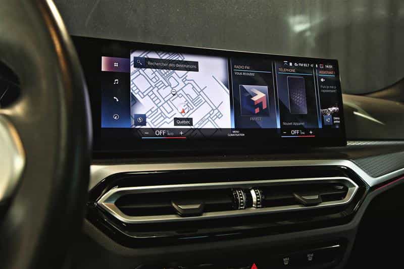 2024 BMW 3 Series 330i xDrive Groupe M Sport - Image 13