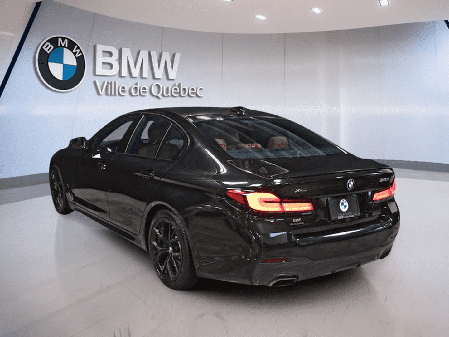 2023 BMW 5 Series 540i xDrive M Sport Pro Package - Image 10