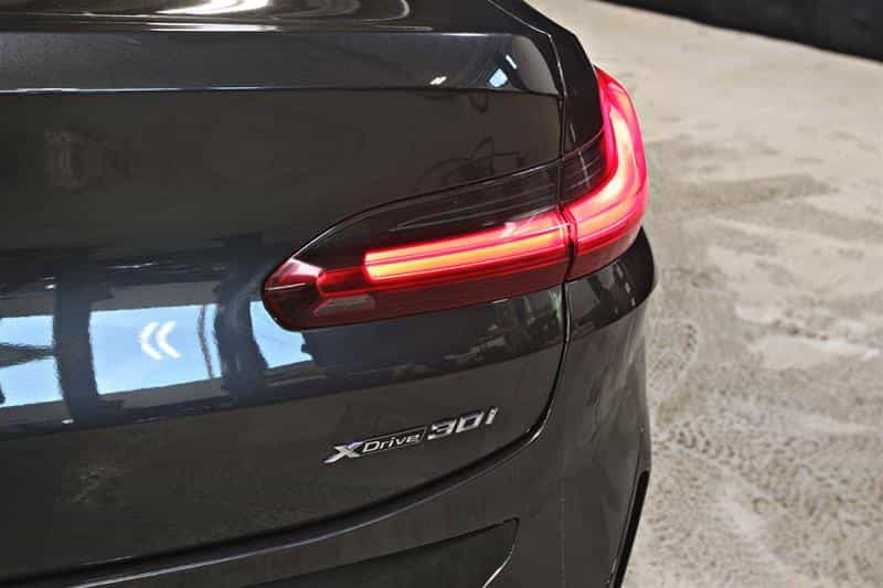 2024 BMW X4 xDrive30i - Image 8