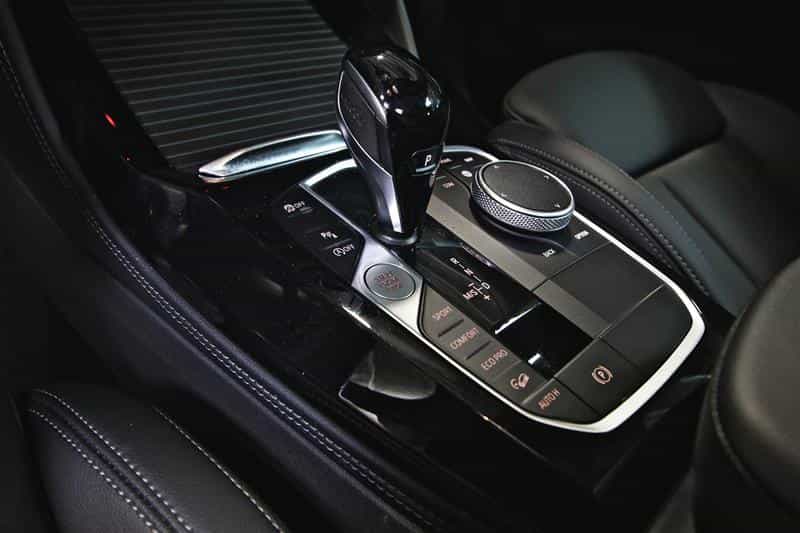 2024 BMW X4 xDrive30i - Image 12