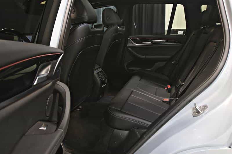 2024 BMW X3 xDrive30i - Image 18