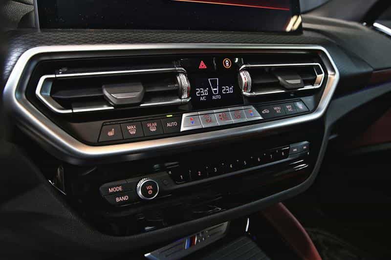 2023 BMW X4 M40i - Image 13