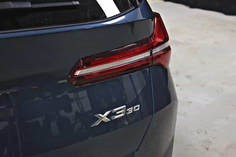 2025 BMW X3 30 xDrive - Image 8