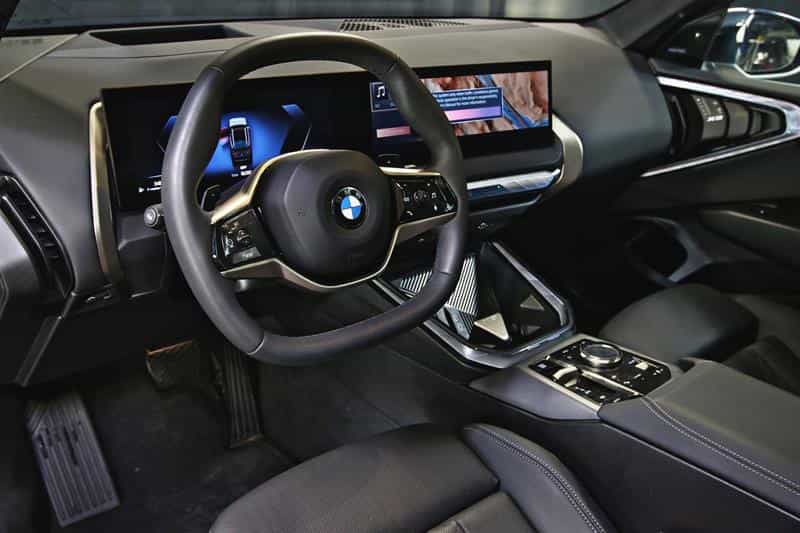 2025 BMW X3 30 xDrive - Image 11
