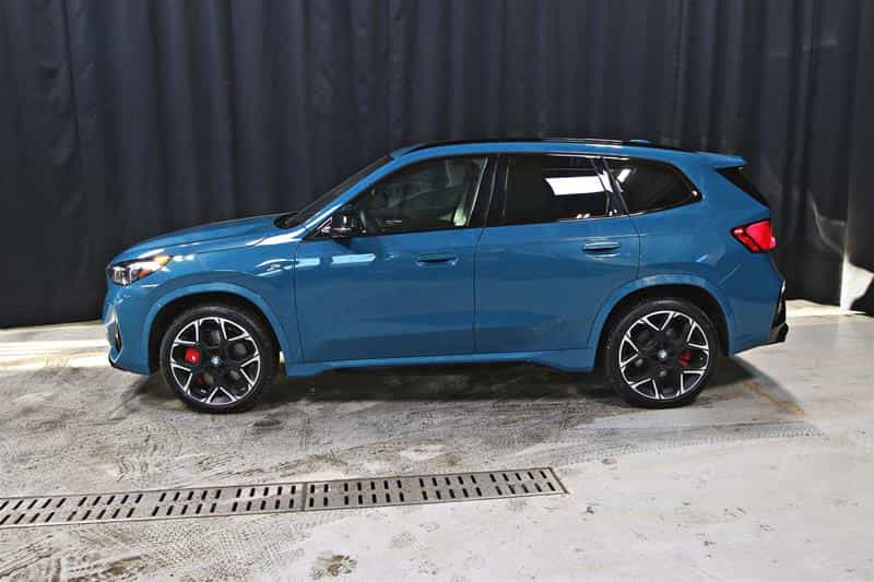 2025 BMW X1 M35i xDrive - Image 5