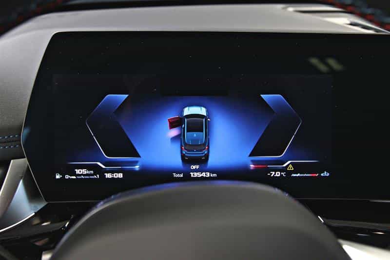 2025 BMW X1 M35i xDrive - Image 15