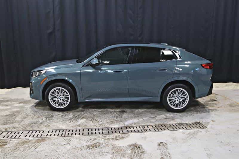 2025 BMW X2 xDrive28i - Image 5