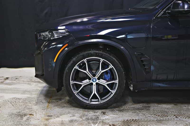 2025 BMW X5 xDrive50e - Image 6