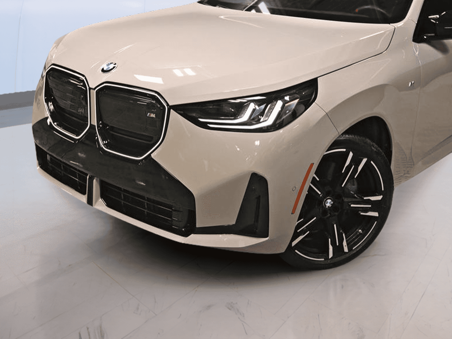 2025 BMW X3 M50 xDrive M Sport Pro Package - Image 2