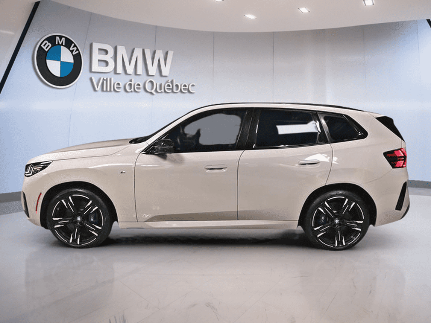 2025 BMW X3 M50 xDrive M Sport Pro Package - Image 5