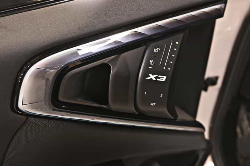 2025 BMW X3 M50 xDrive M Sport Pro Package - Image 16