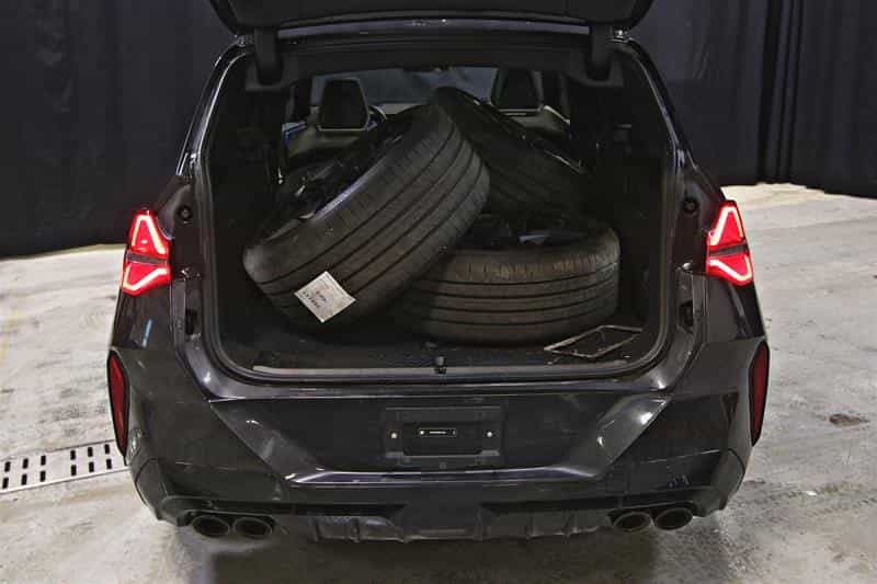 2025 BMW X3 M50 xDrive M Sport Pro Package - Image 9