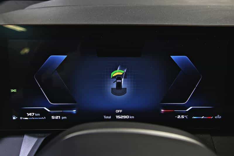 2025 BMW X3 M50 xDrive M Sport Pro Package - Image 17