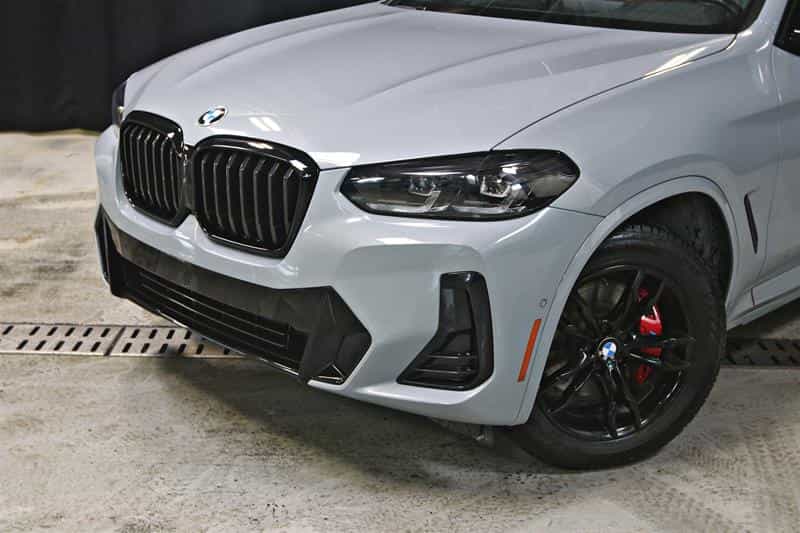 2022 BMW X3 xDrive30i - Image 2