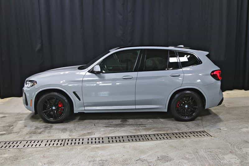 2022 BMW X3 xDrive30i - Image 5