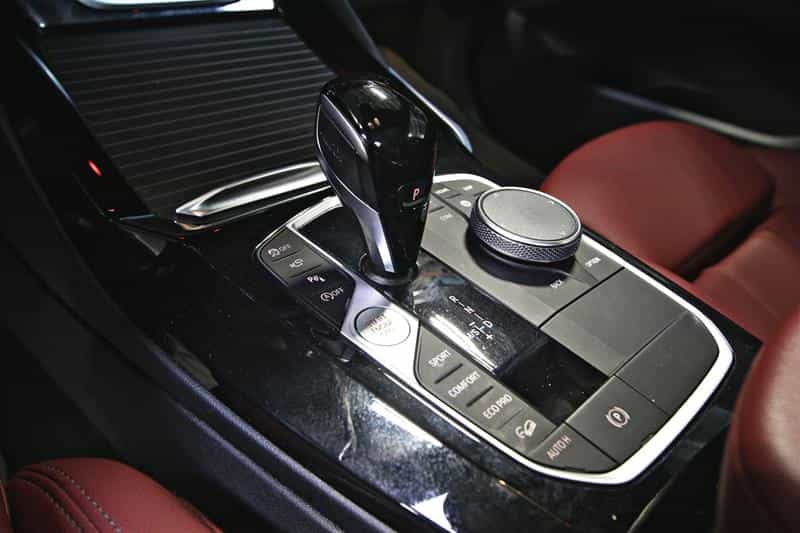 2022 BMW X3 xDrive30i - Image 11