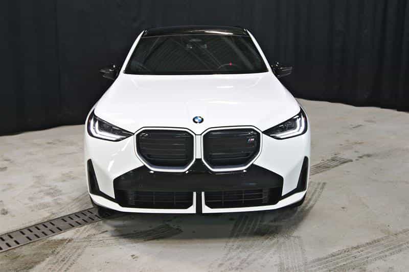 2025 BMW X3 M50 xDrive - Image 3