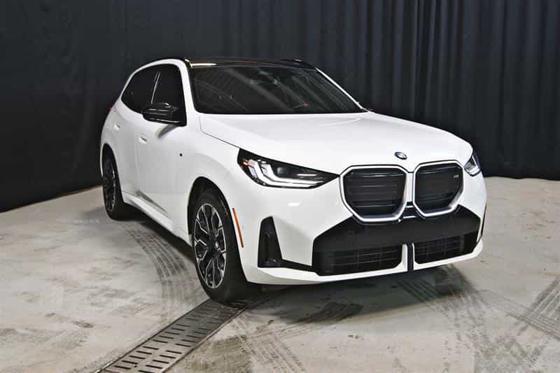 2025 BMW X3 M50 xDrive - Image 4