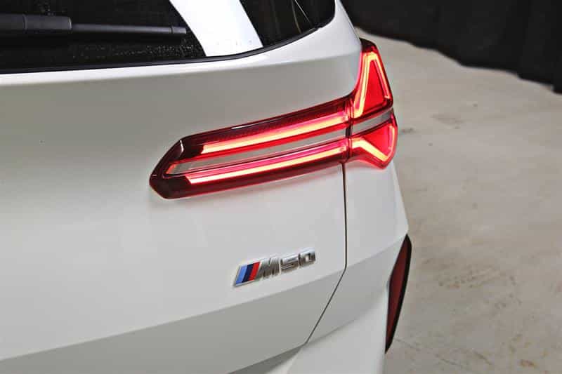 2025 BMW X3 M50 xDrive - Image 8