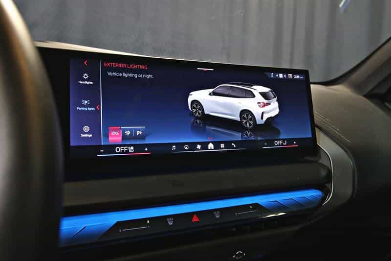 2025 BMW X3 M50 xDrive - Image 13