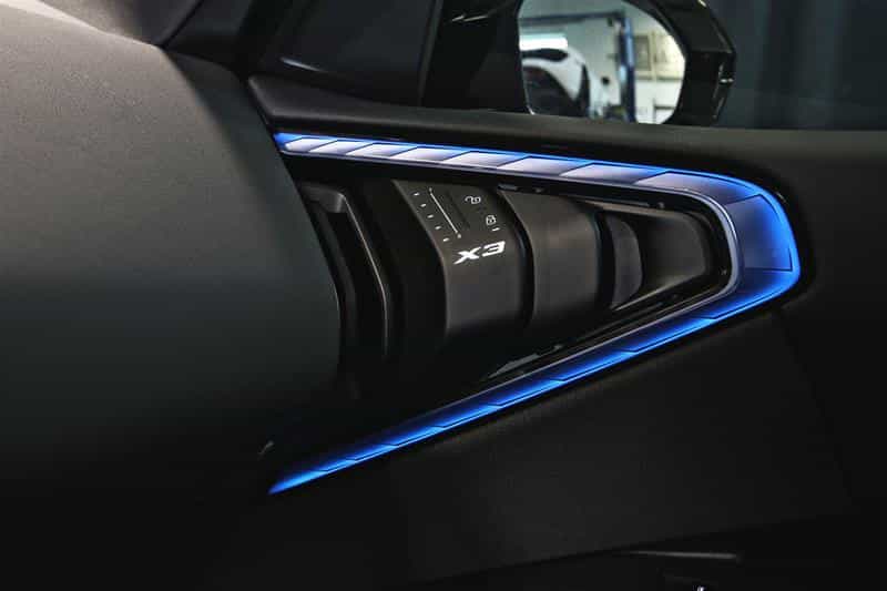 2025 BMW X3 M50 xDrive - Image 14