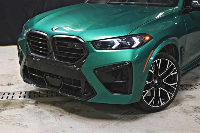 2025 BMW X5 M Competition - Image 2