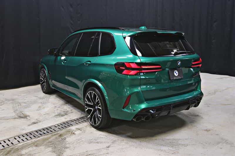 2025 BMW X5 M Competition - Image 10