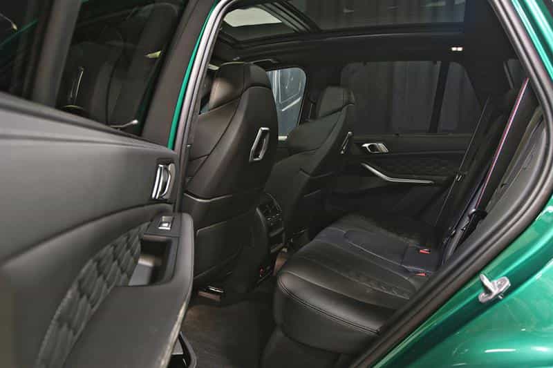 2025 BMW X5 M Competition - Image 18