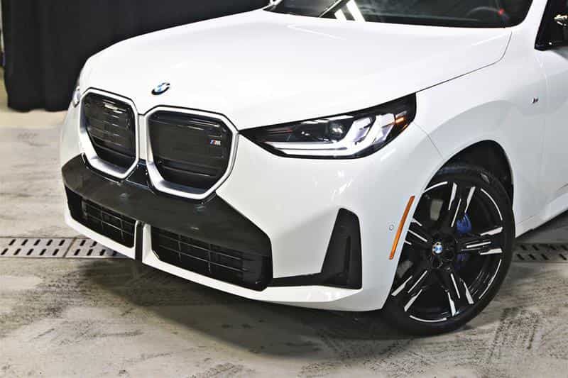 2025 BMW X3 M50 xDrive - Image 2