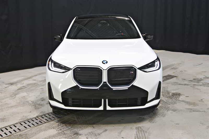 2025 BMW X3 M50 xDrive - Image 3