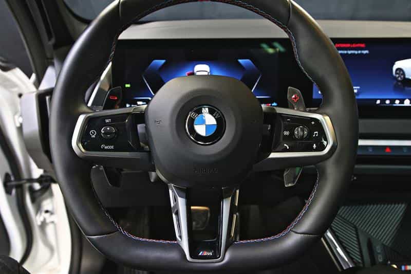 2025 BMW X3 M50 xDrive - Image 14